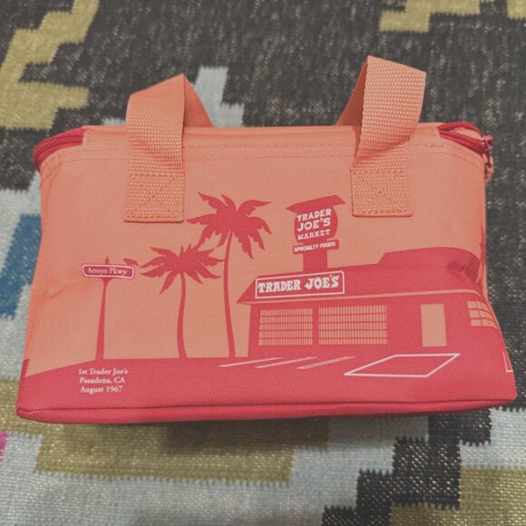 TRADER JOE's 2025 Mini Insulated Reusable Tote Bag, Peach/Coral - Picture 12 of 16